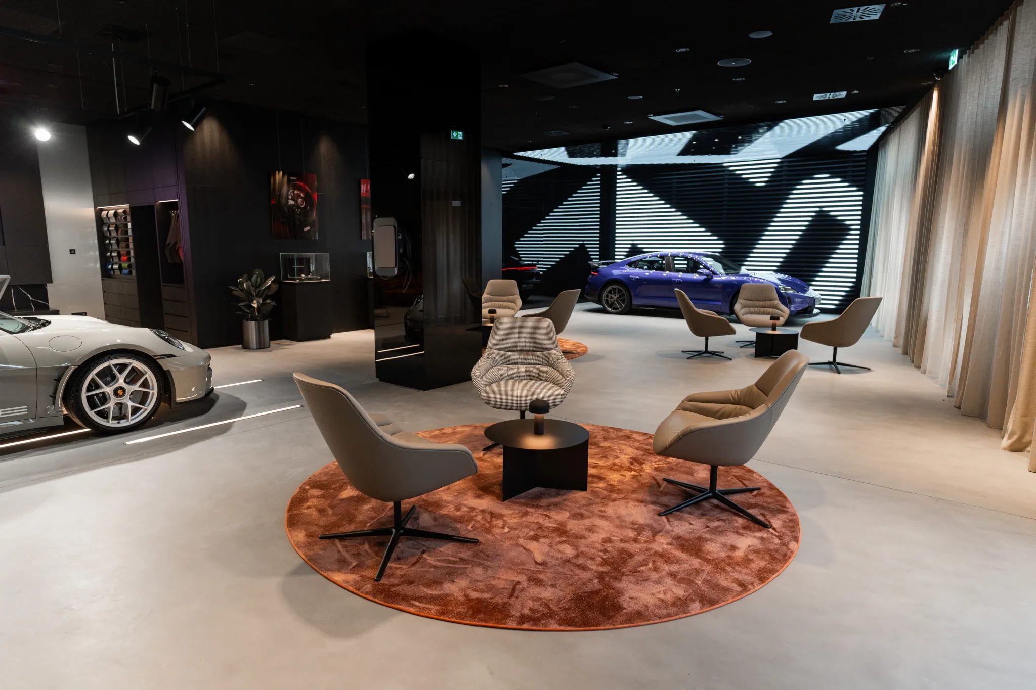 Porsche Studio Bild 2